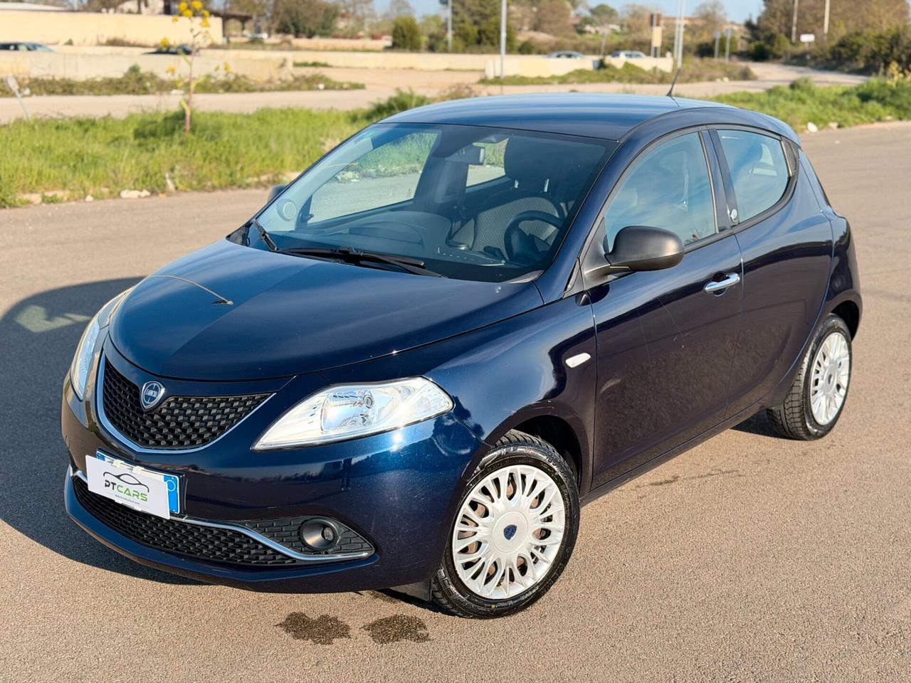 Lancia Ypsilon 1.2 69 CV 5 porte GPL Ecochic Gold