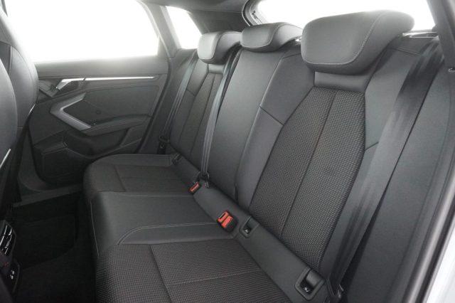 AUDI A3 A3 allstreet TFSI 110 kW S tronic Identity Contras