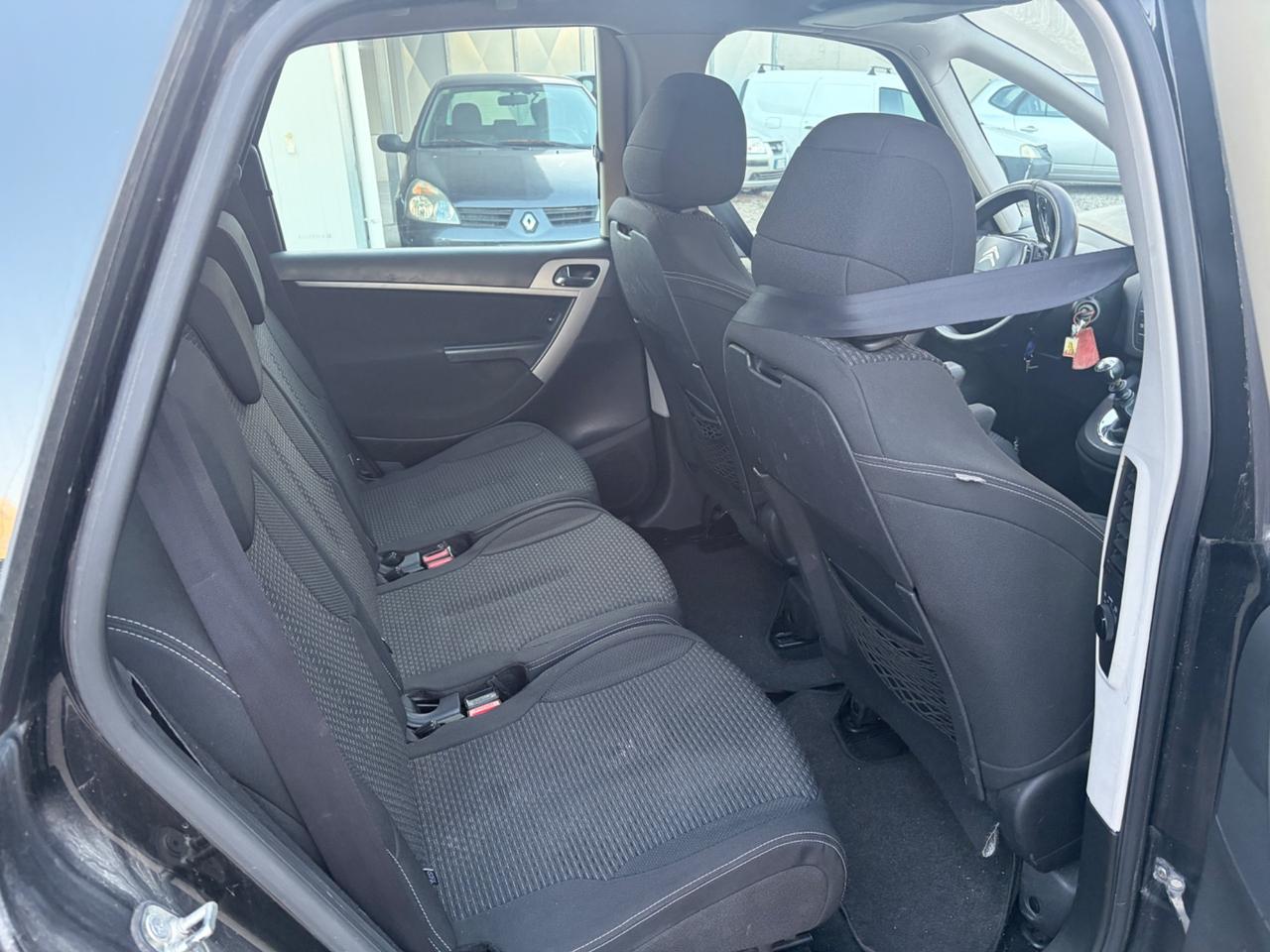 Citroen C4 1.6 Picasso Hdi 112 cv 2011 Discreta