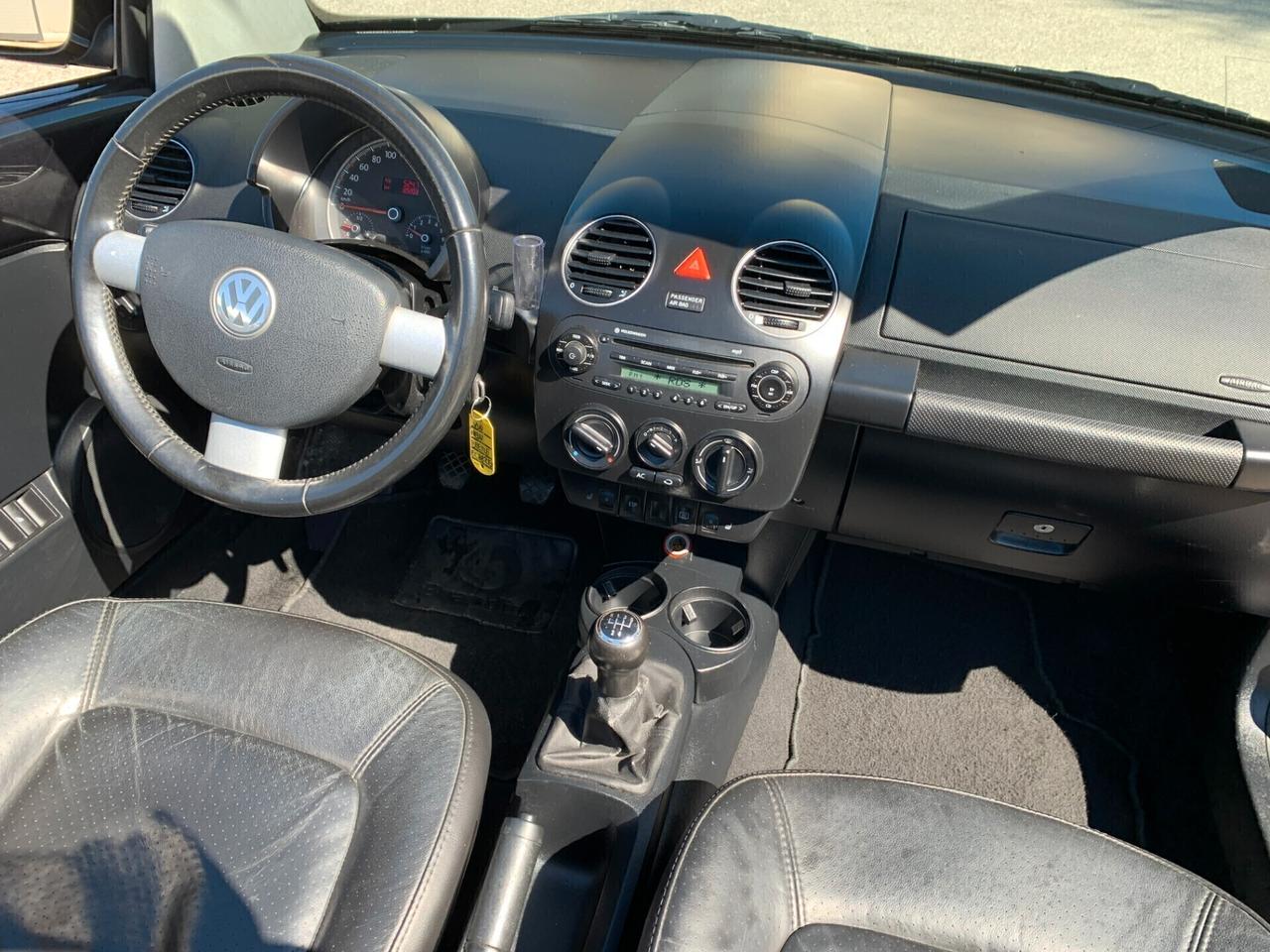 Volkswagen New Beetle 1.6 Cabrio