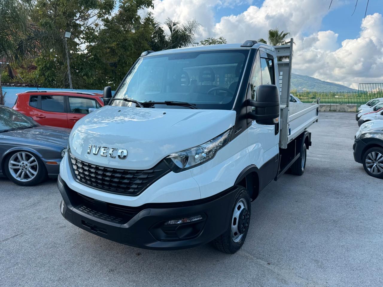 Iveco Daily 35c15 Ribaltabile (patente B)