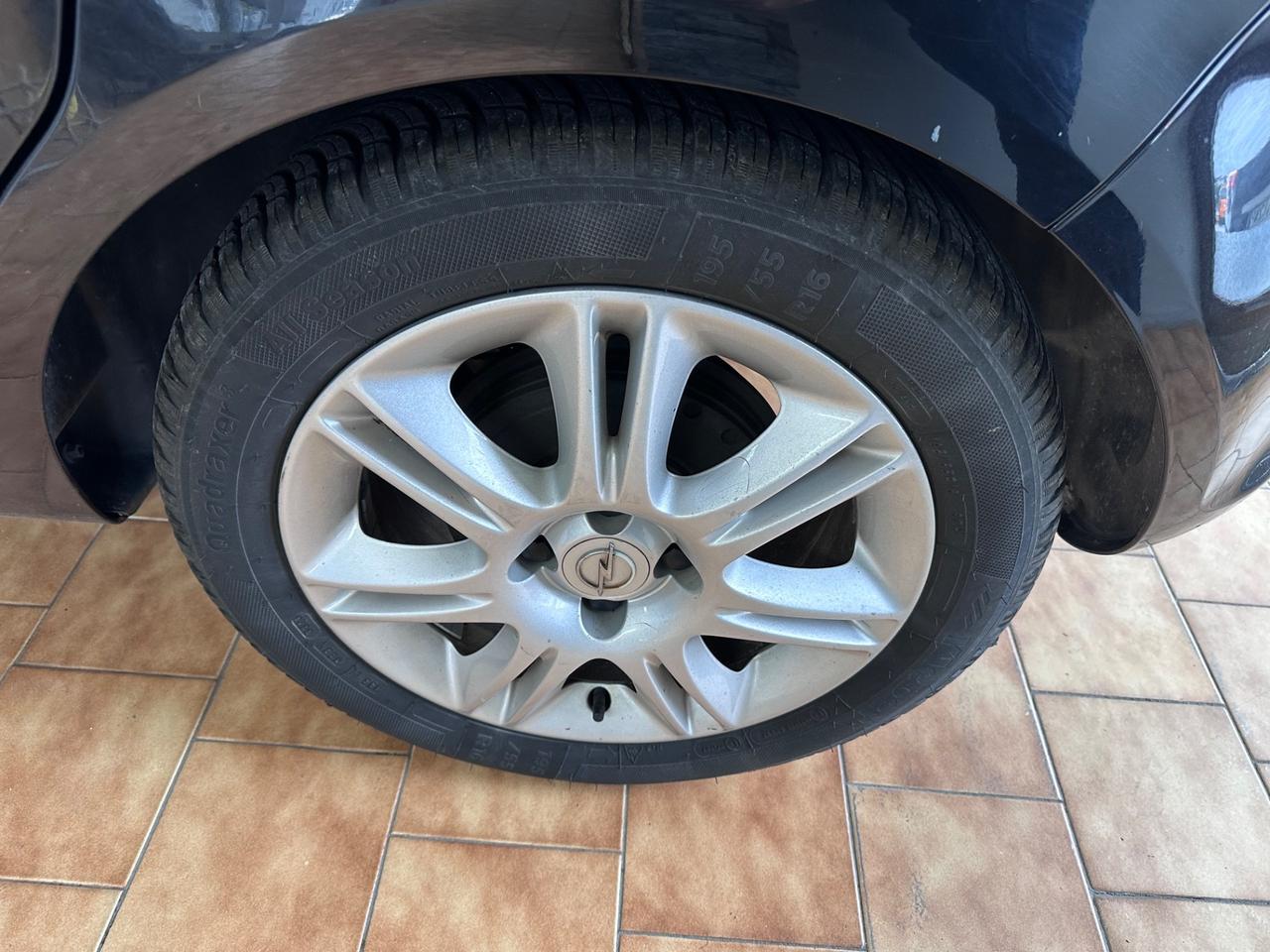 Opel Corsa 1.2benz. 137.000km