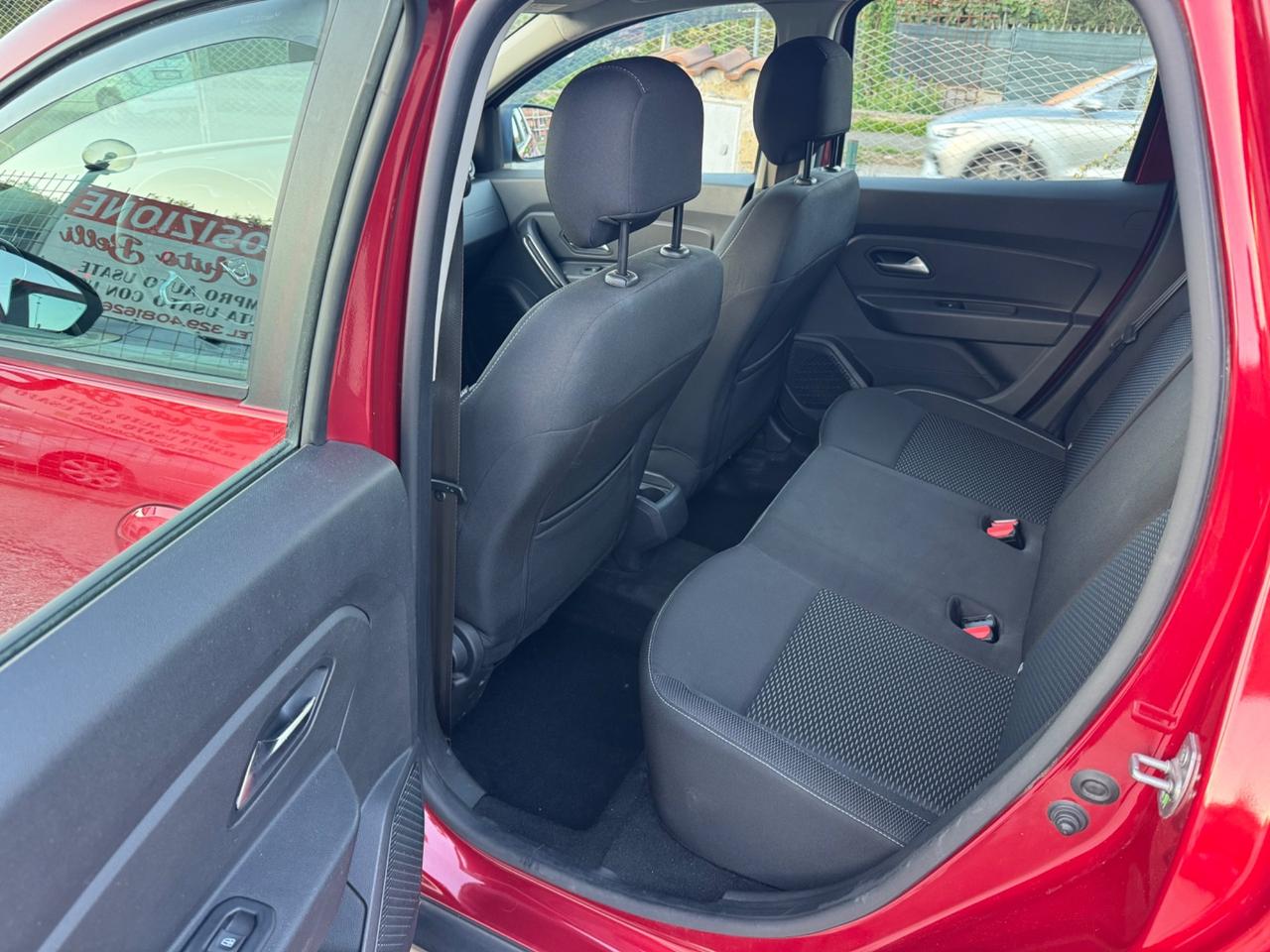 Dacia Duster 1.0 TCe 100 CV ECO-G 4x2 15th Anniversary Gancio traino