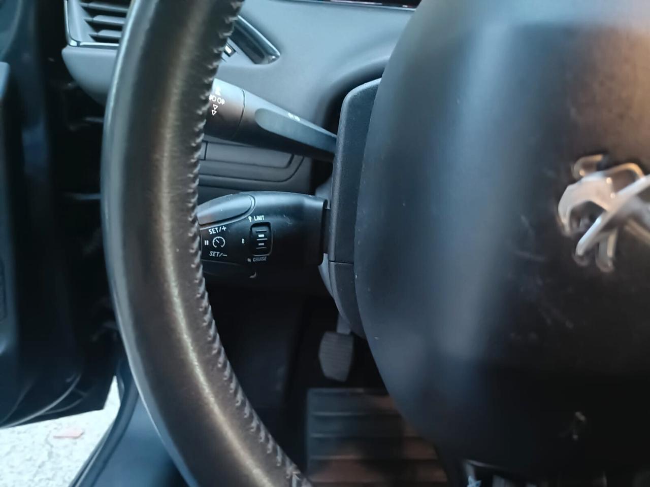 Peugeot 208 BlueHDi 75 5 porte Active