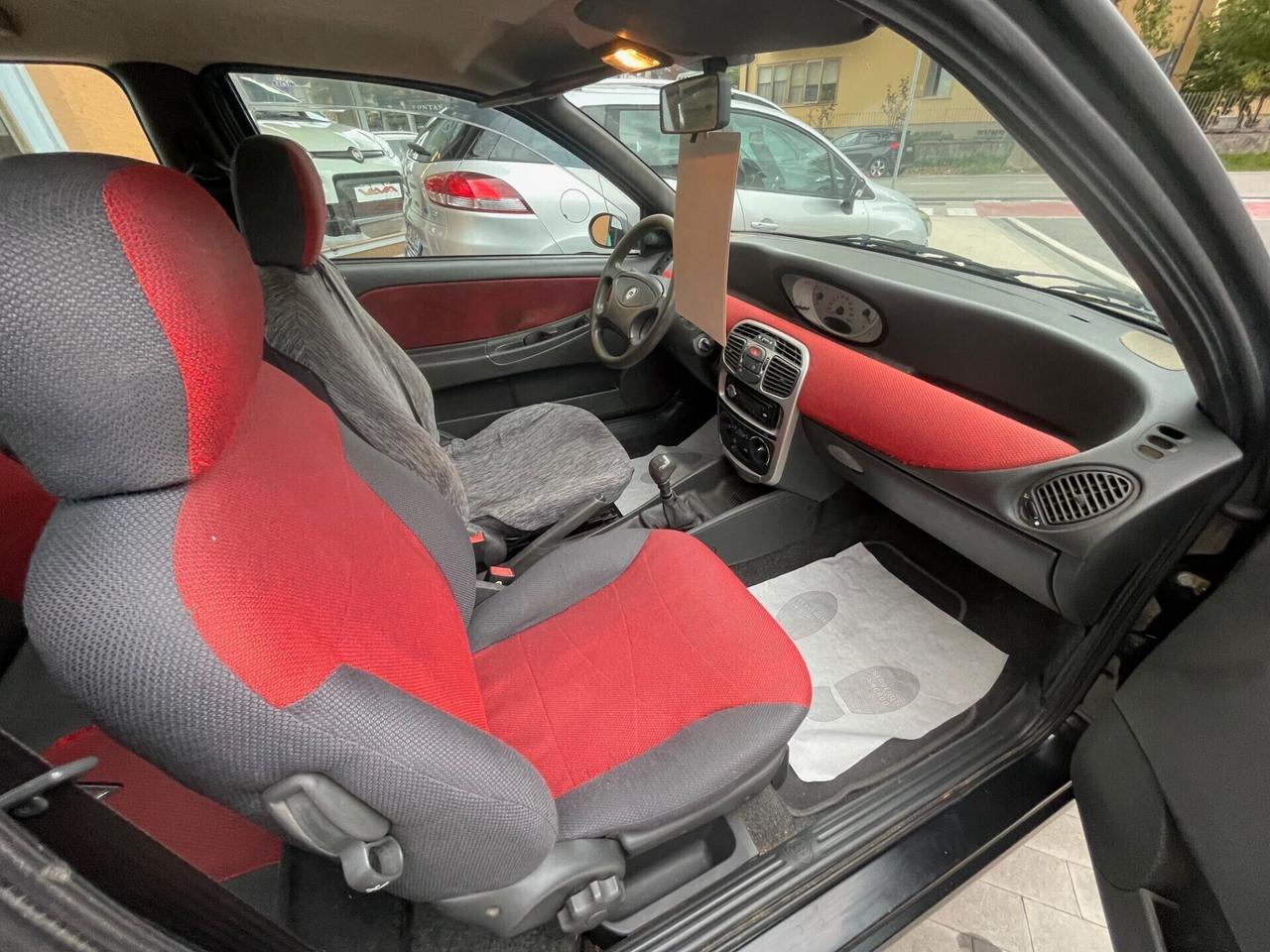 Lancia Y 1.2i cat Elefantino Blu