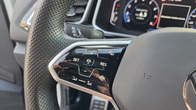 VOLKSWAGEN T-Roc 1.0 TSI R-Line PERMUTE OK NEOPAT. UNICOPROPR.