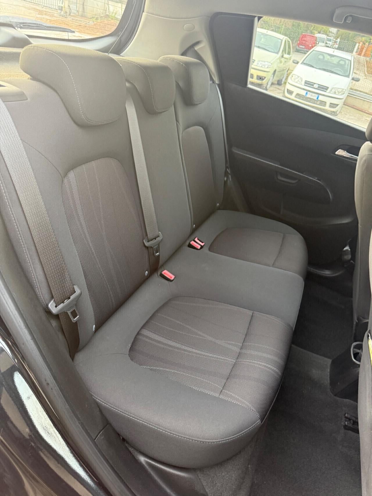 Chevrolet Aveo 5p 1.2 benzina Neopatentati UNIPROPRIETÀ