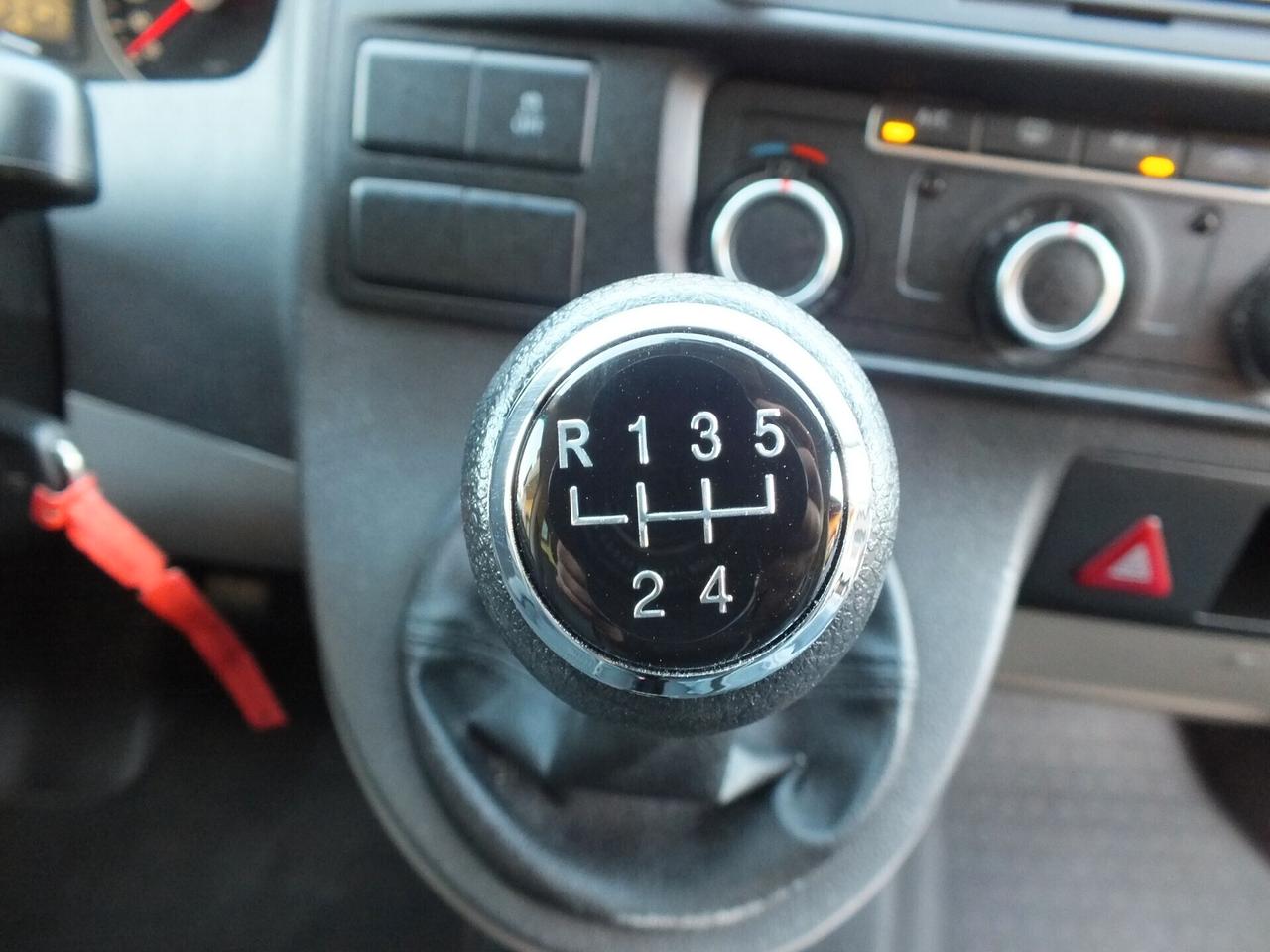 VW CARAVELLE T-5 2.0 TDI 102 CV -9-POSTI