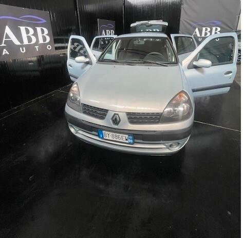 Renault Clio 1.2 75 CV – Ottime condizioni – Pronta all’uso