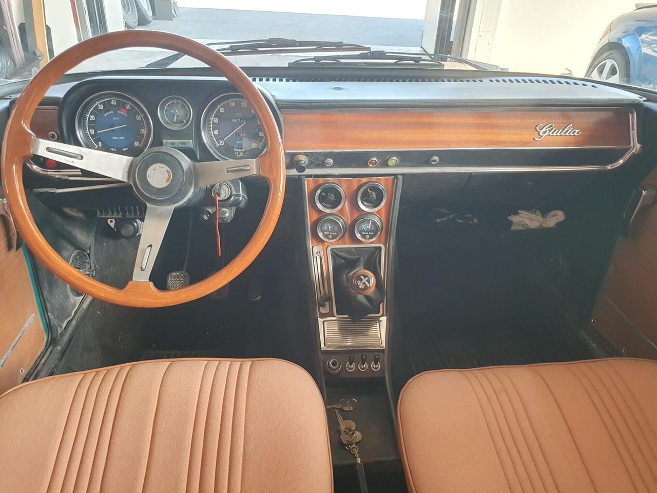 Alfa Romeo Giulia Nuova super 1.3 benzina 1976