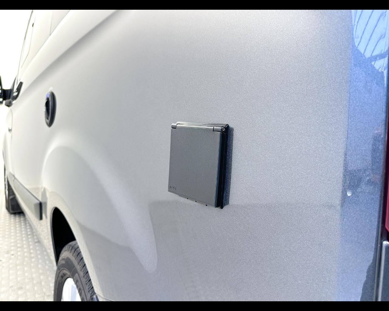 FORD Transit Custom - TRANSIT CUSTOM WESTFALIA NUGGET 320 L1 131 CV