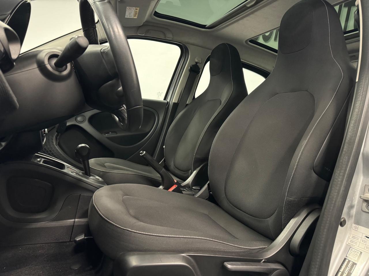 Smart ForFour 70 1.0 twinamic Passion UNIPRO!!