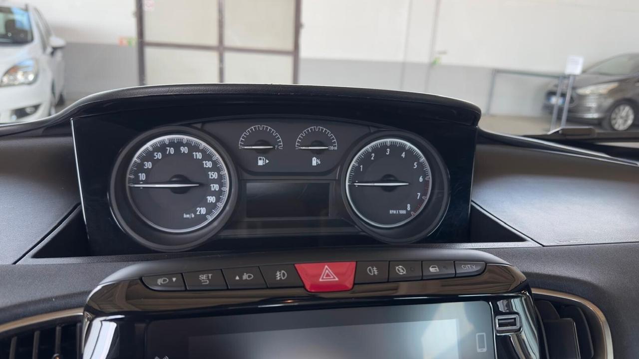 Lancia Ypsilon 1.0 FireFly 5 porte S&S Hybrid Ecochic A. Ferretti