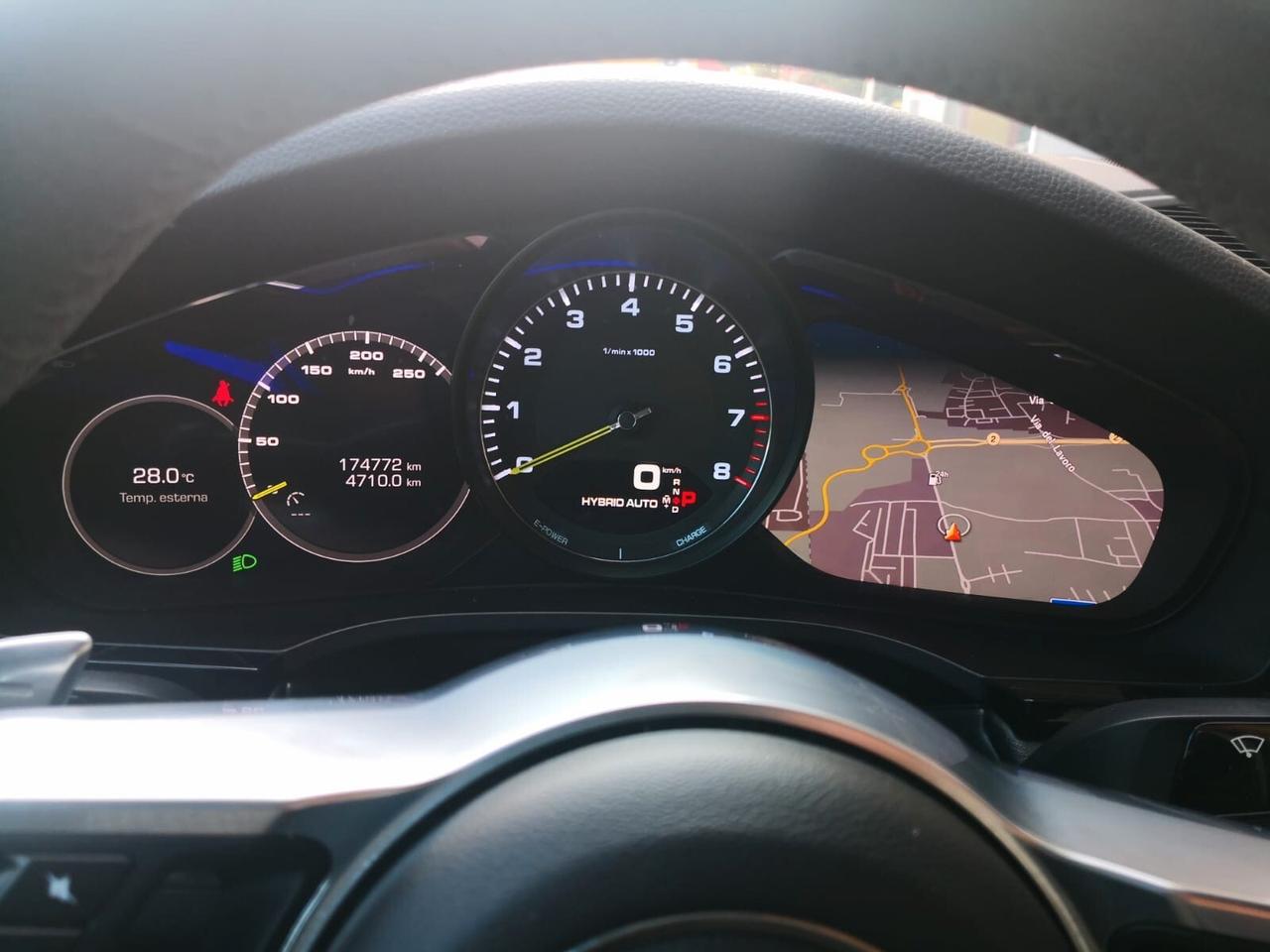 Porsche Cayenne Coupé 3.0 V6 E-Hybrid *PACCHETTO SPORT LEGGERO*RUOTE POST. STERZANTI*