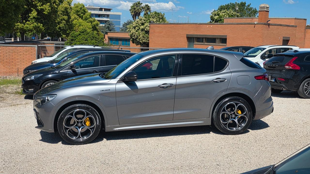Stelvio Q4 VELOCE - 2.2 Td 210cv AT8