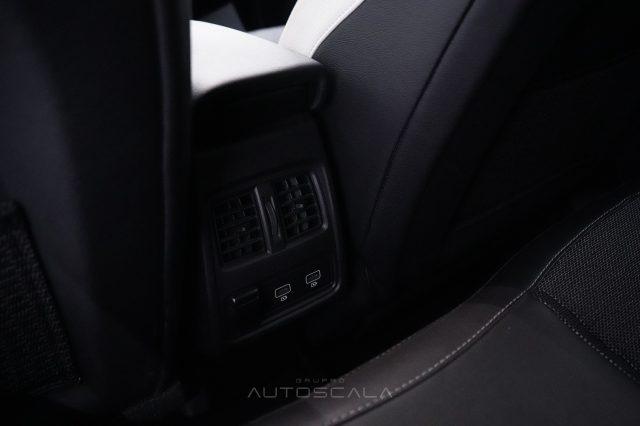 RENAULT Captur 1.6 Full Hybrid E-Tech 145cv Intens