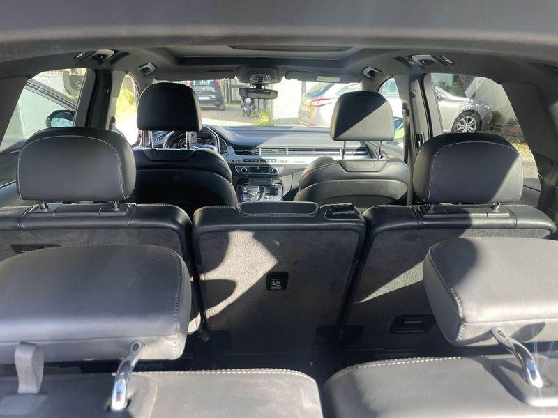 Audi Q7 3.0 TDI quattro tiptronic S- LINE