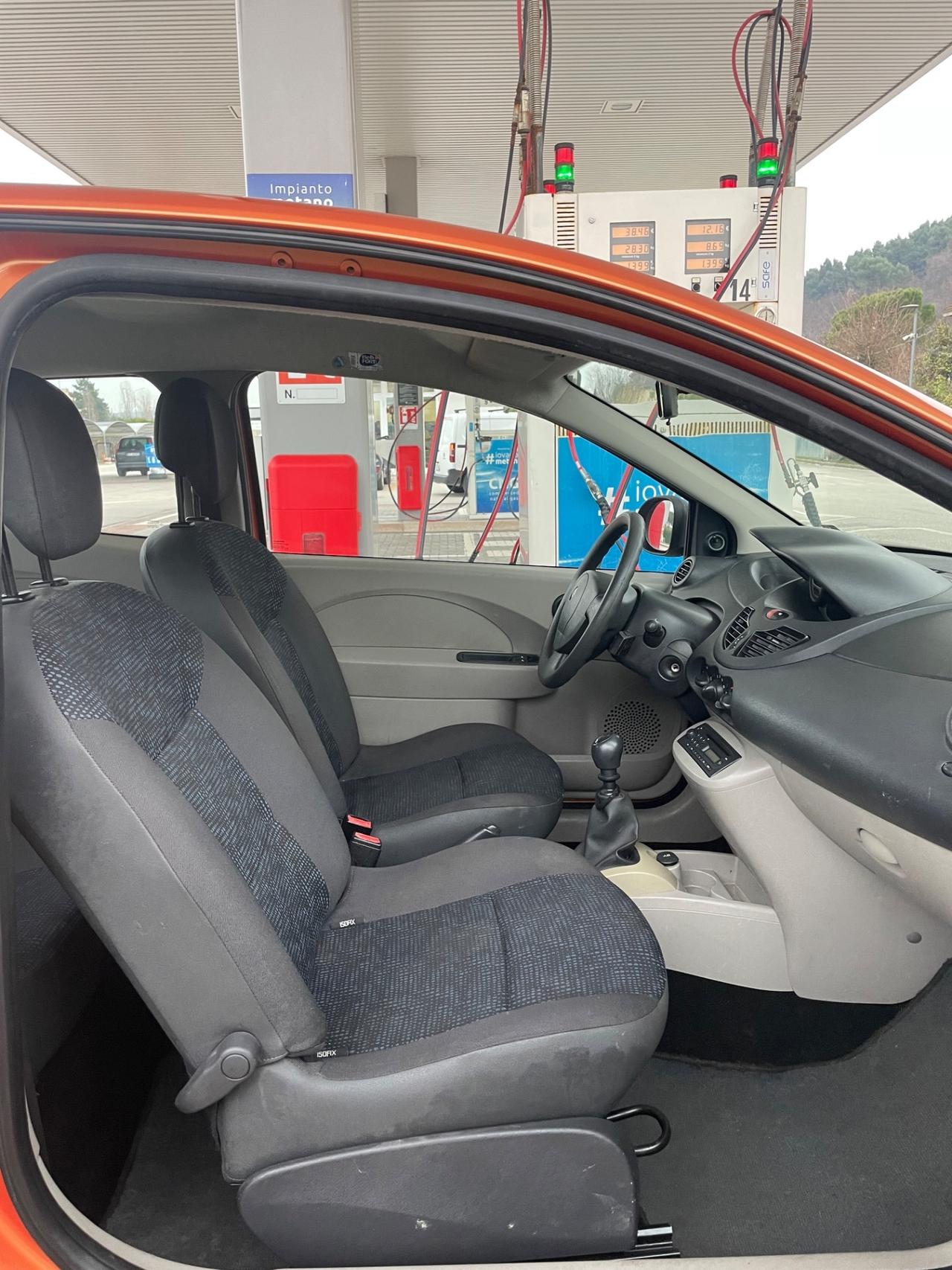 RENAULT TWINGO 1.2 BENZINA NEOPATENTATI 115.000 KM 2009.