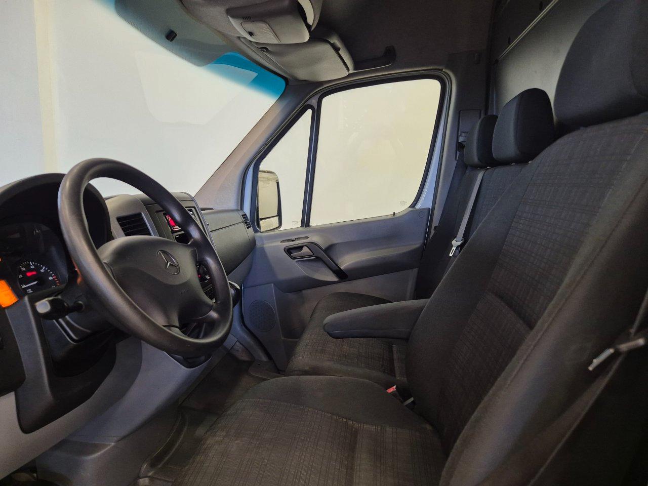 MERCEDES Sprinter 316 ngt L4 H3 Furgone