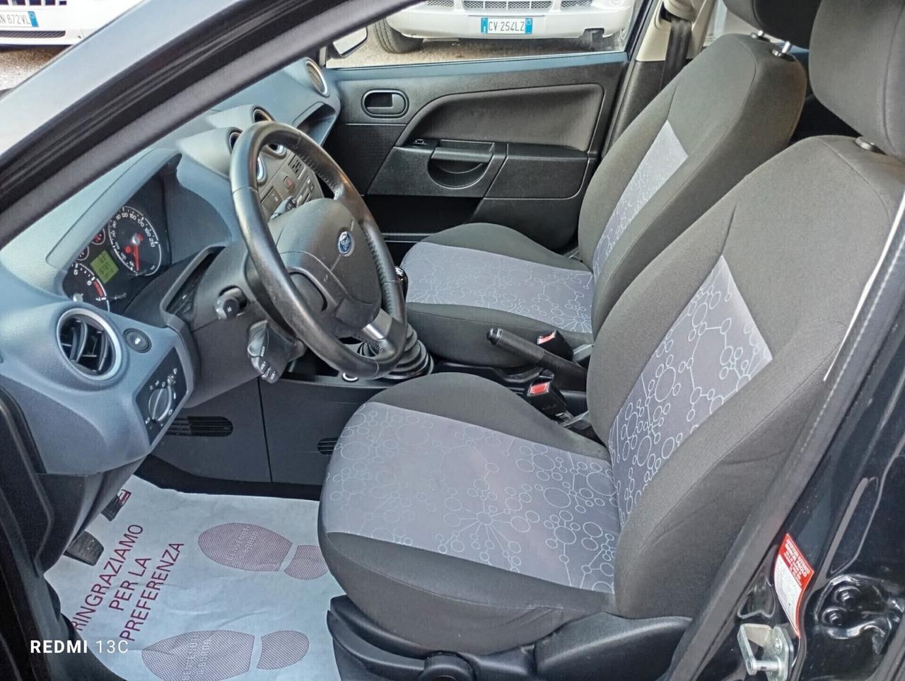 Ford Fiesta 1.2 PARI AL NUOVO GARANZIA 12 MESI.