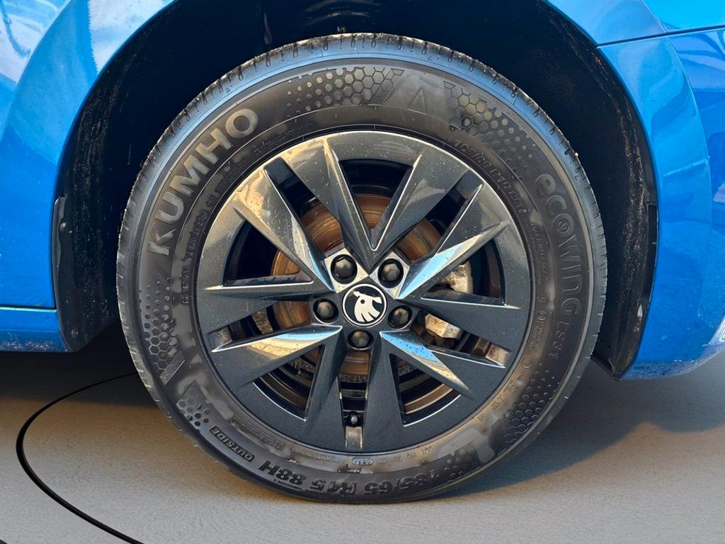 SKODA Fabia 1.0 tsi young edition 95cv del 2025