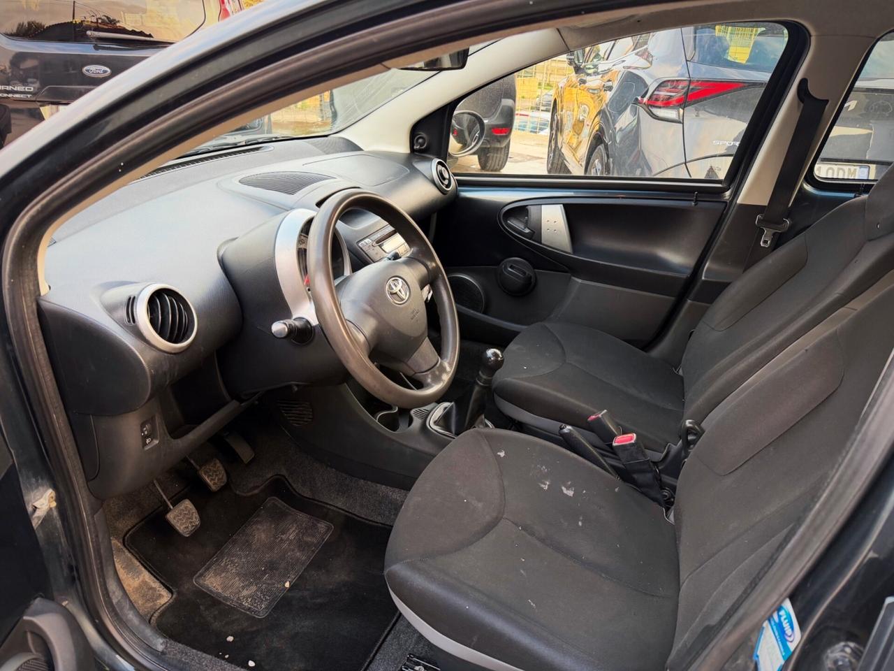 Toyota Aygo 1.0 12V VVT-i 3 porte Lounge Connect