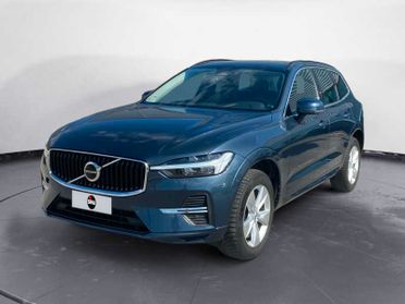 VOLVO XC60 2.0 b4 Momentum Pro AwD AuTo