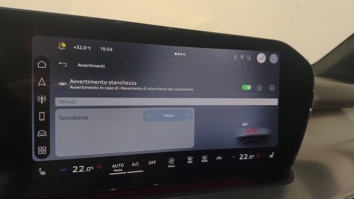 AUDI Q3 Tfsi 110 Kw Mhev S Tronic S Line Edition