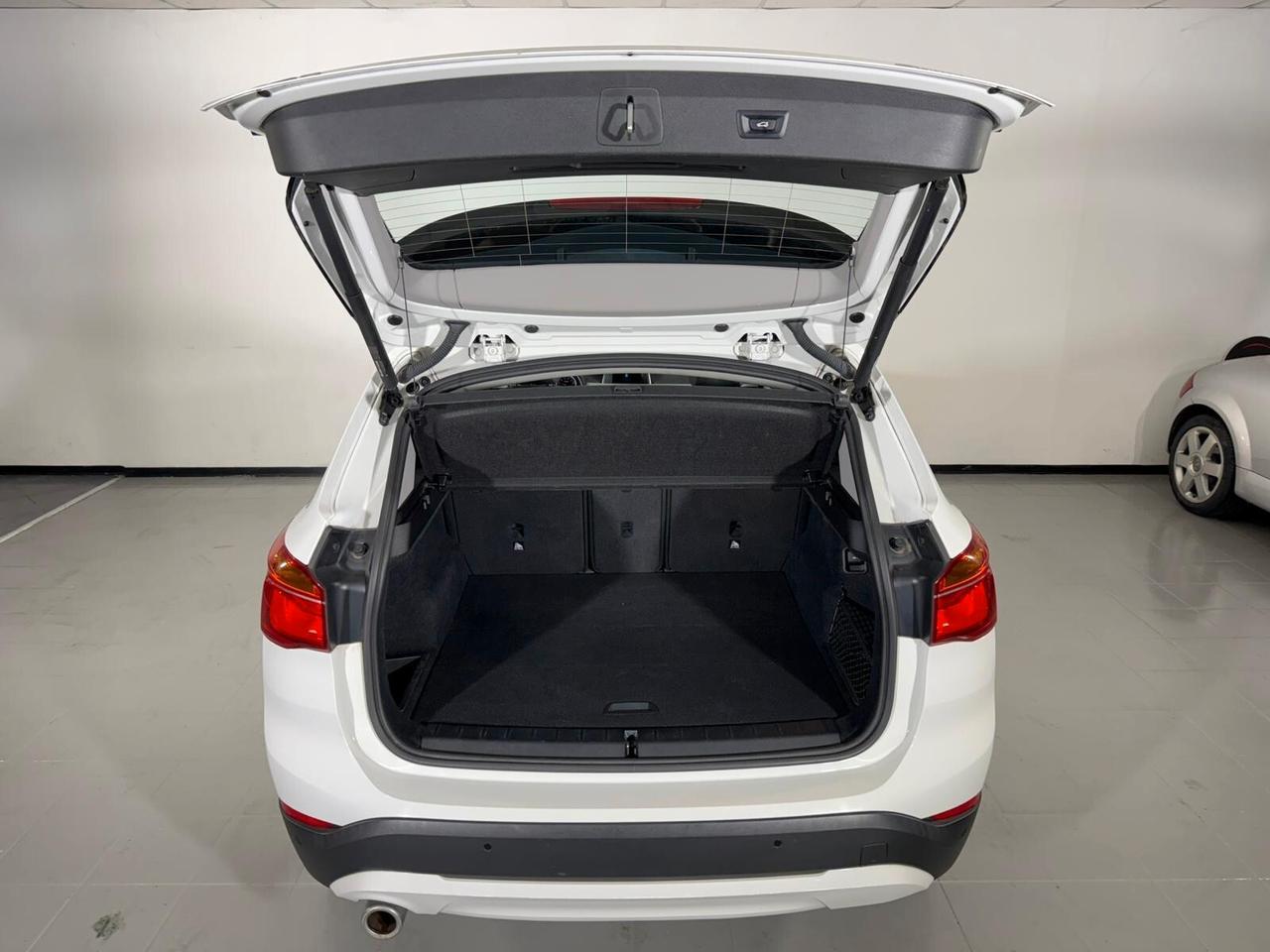 Bmw X1 sDrive18i Advantage