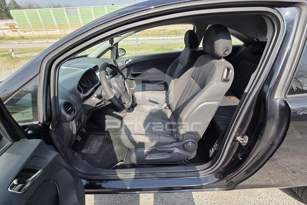 OPEL Corsa 1.2 3 porte Club