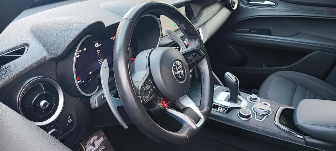 Alfa Romeo Stelvio restyling 2.2 diesel 2023