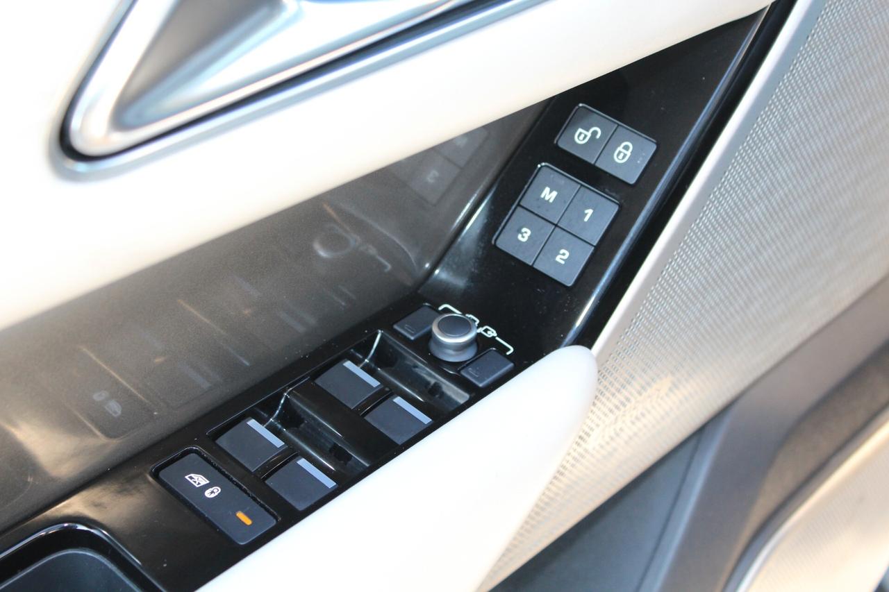 Land Rover Range Velar 2.0D I4 240 CV R-Dynamic HSE