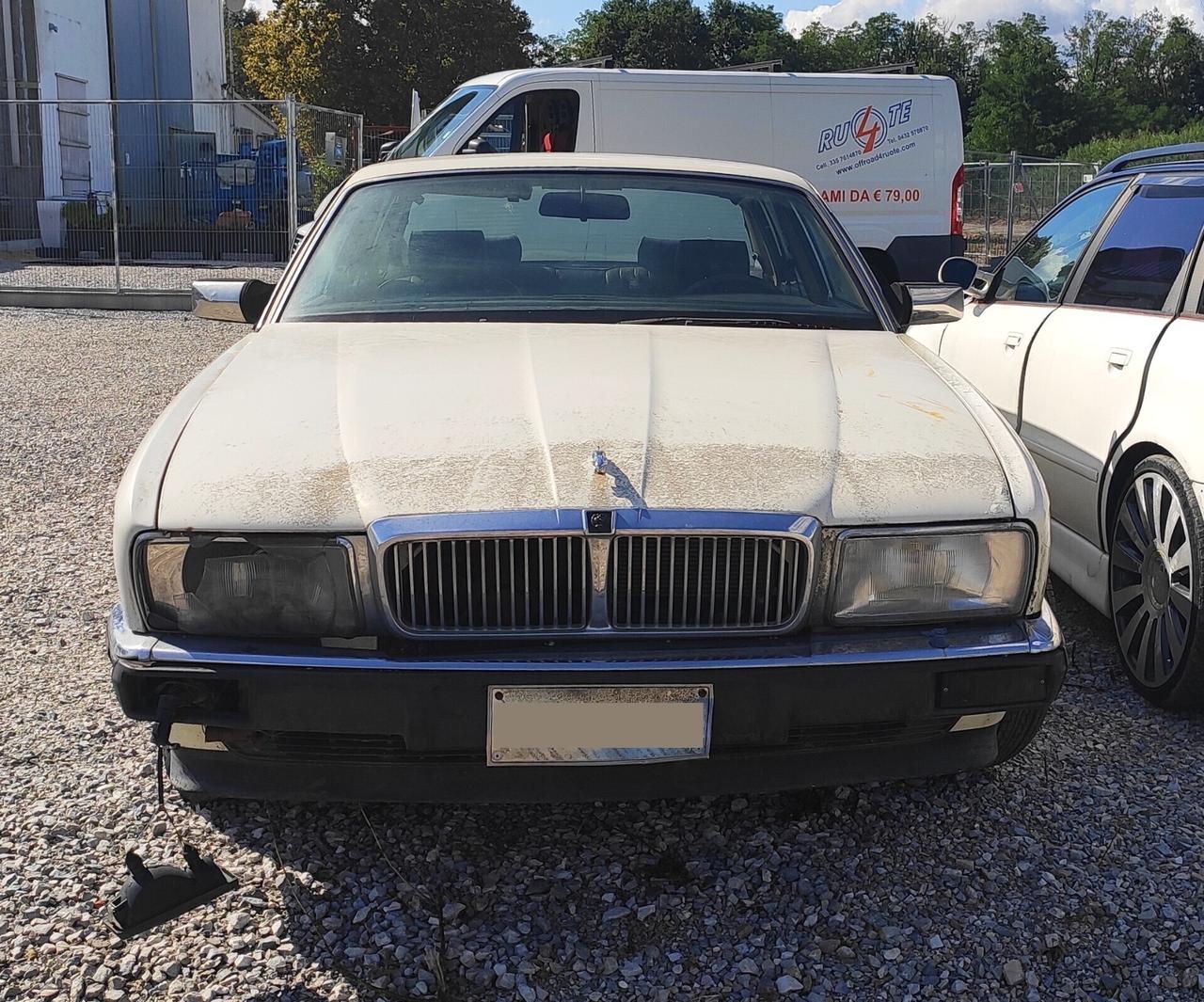 2 Jaguar d'Epoca XJ Sovereign 3.6 Euro 2.500,00