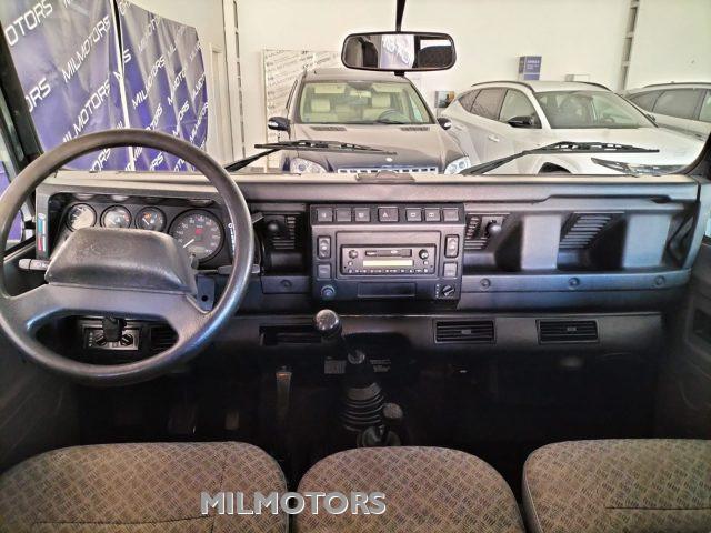 LAND ROVER Defender 90 2.5 Td5