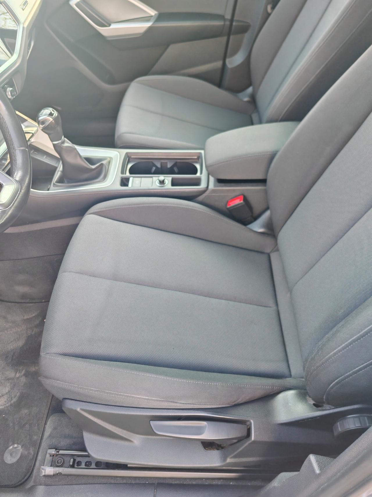 Audi Q3 35 TDI Business Advanced