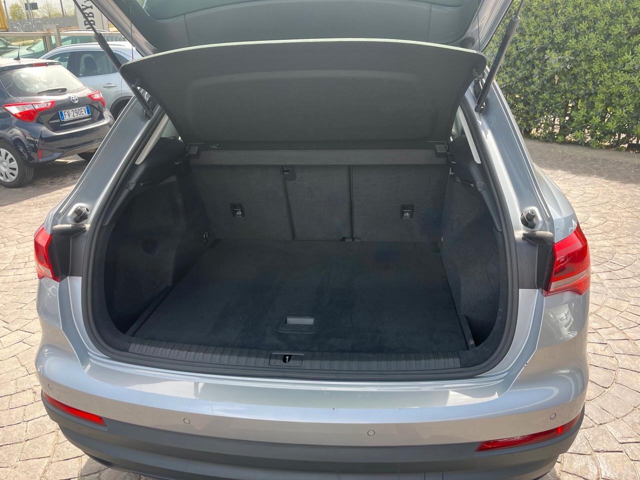 Audi Q3 35 TDI S tronic Business Advanced