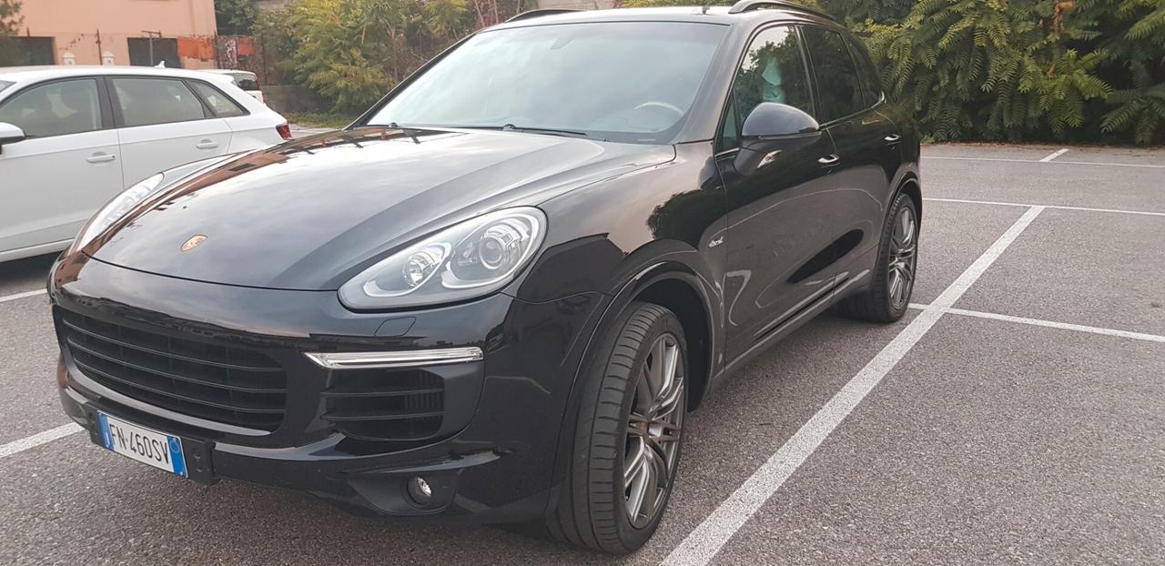 Porsche Cayenne 3.0 Diesel Platinum Edition