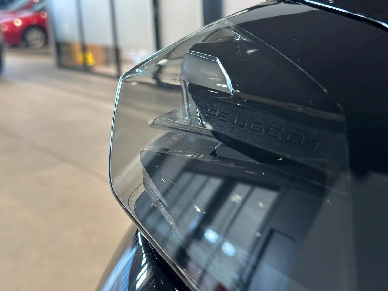 Peugeot 2008 PureTech 100 S&S Allure