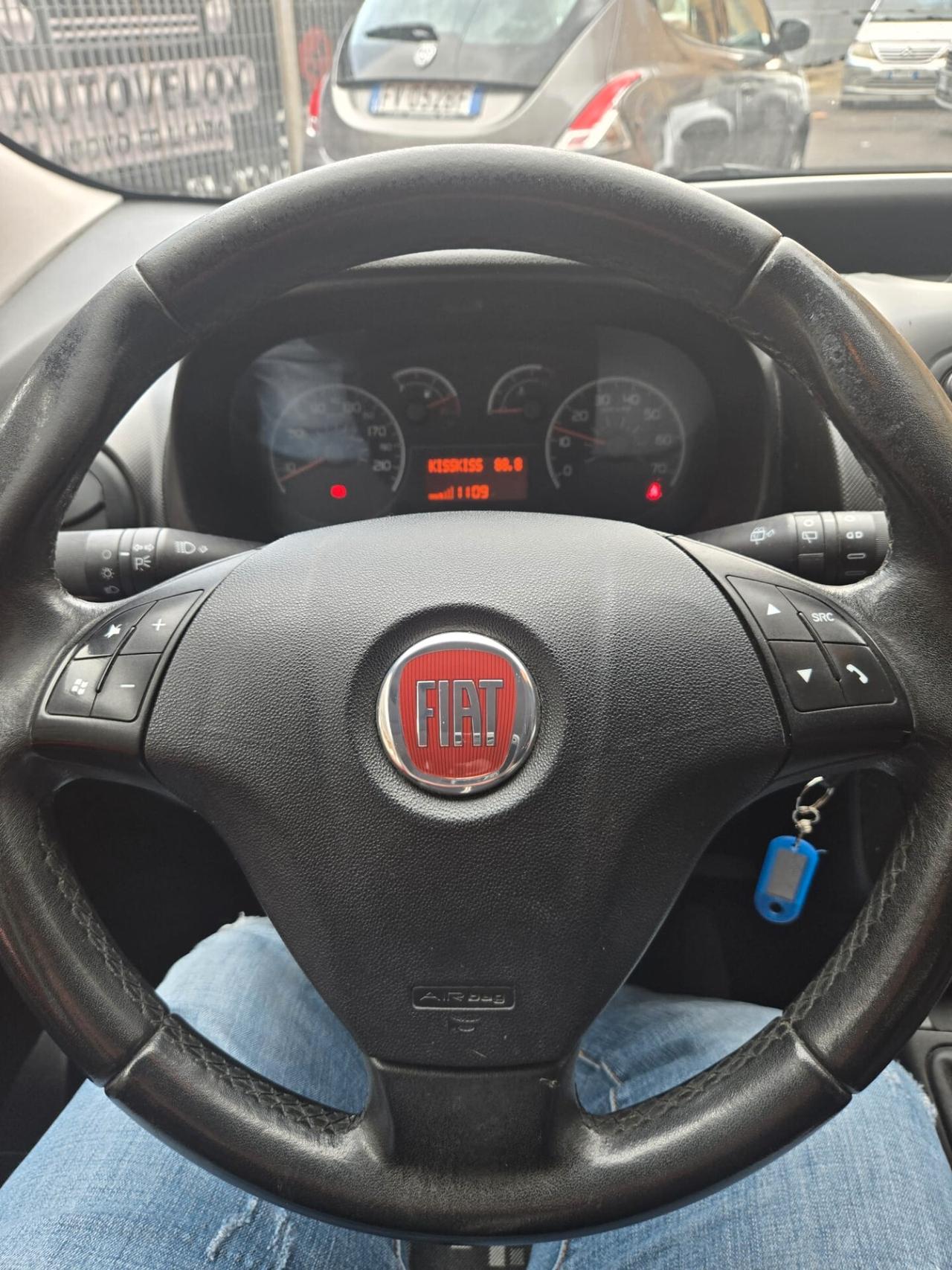 Fiat Qubo 1.4 8V 77 CV MyLife Natural Power