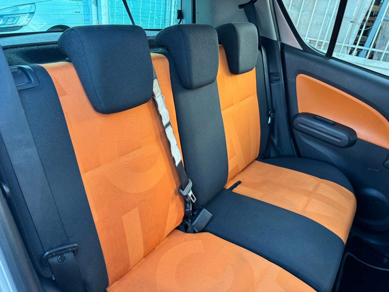 Opel Agila 1.2 16V 86CV Enjoy 2009