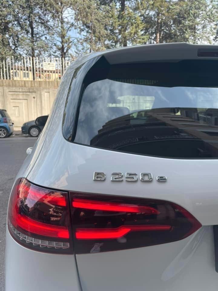 Mercedes-benz B 250 B 250e amg premium