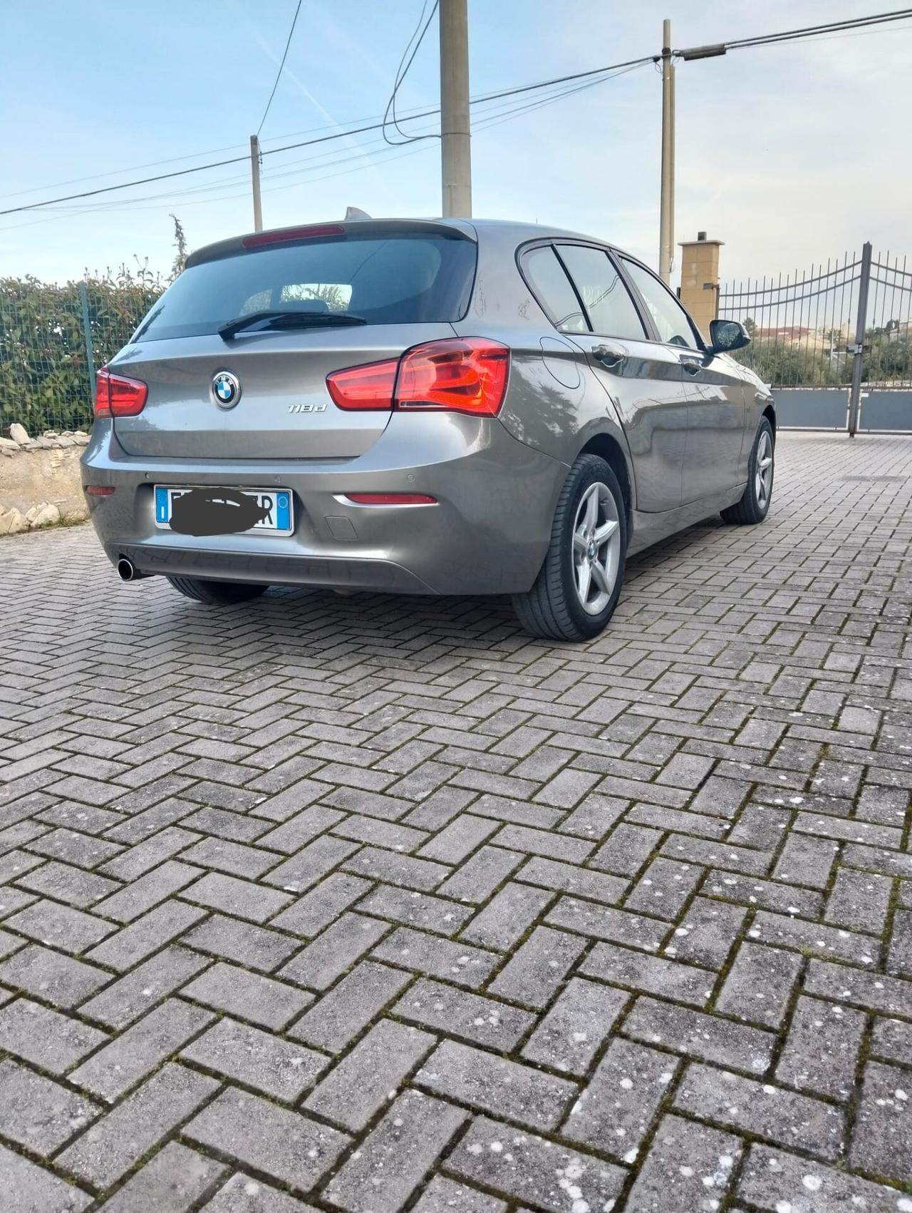 Bmw 118 118d 5p. Urban