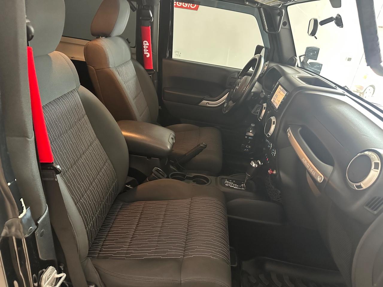 Jeep Wrangler 2.8 CRD DPF Cabrio Auto