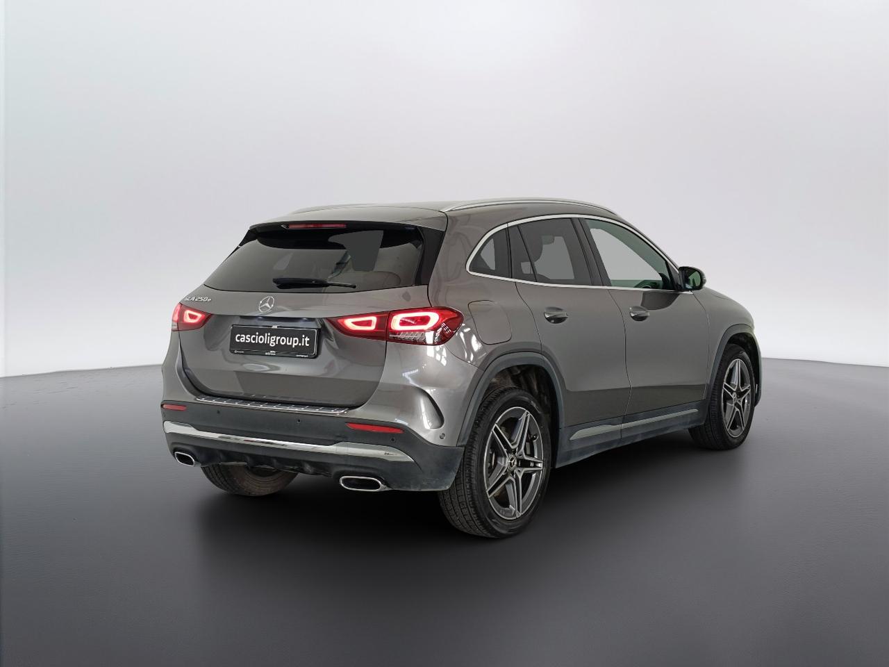 Mercedes-Benz GLA-H247 2020 - GLA 250 e phev (eq-power) Premium auto