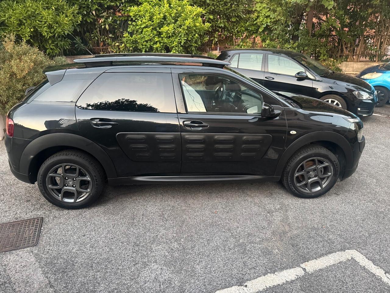 Citroen C4 Cactus BlueHDi Shine
