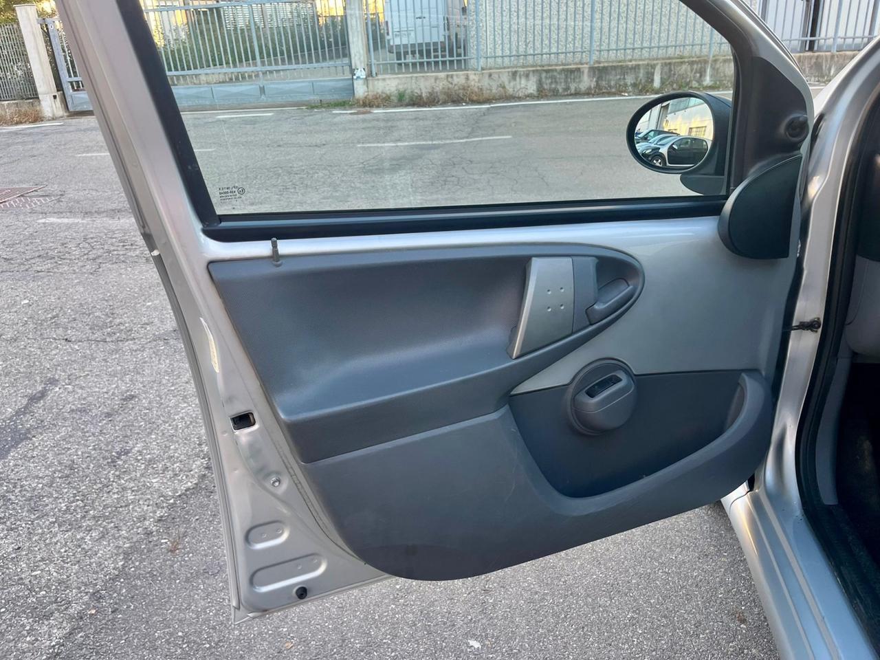 Toyota Aygo 1.0benz 2007 74.000km per neopatentati