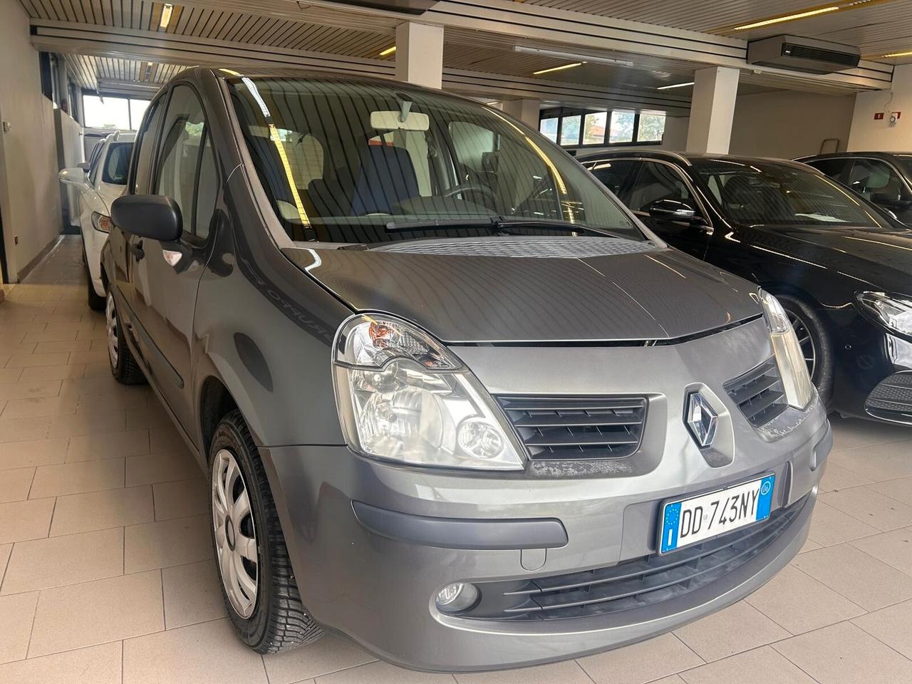Renault Modus 1.2 16V Luxe Privilage