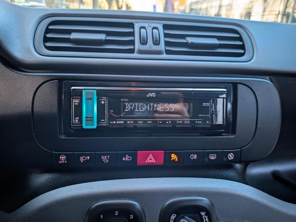 Fiat Panda 1.0 Hybrid SOLI 9000 KM E6