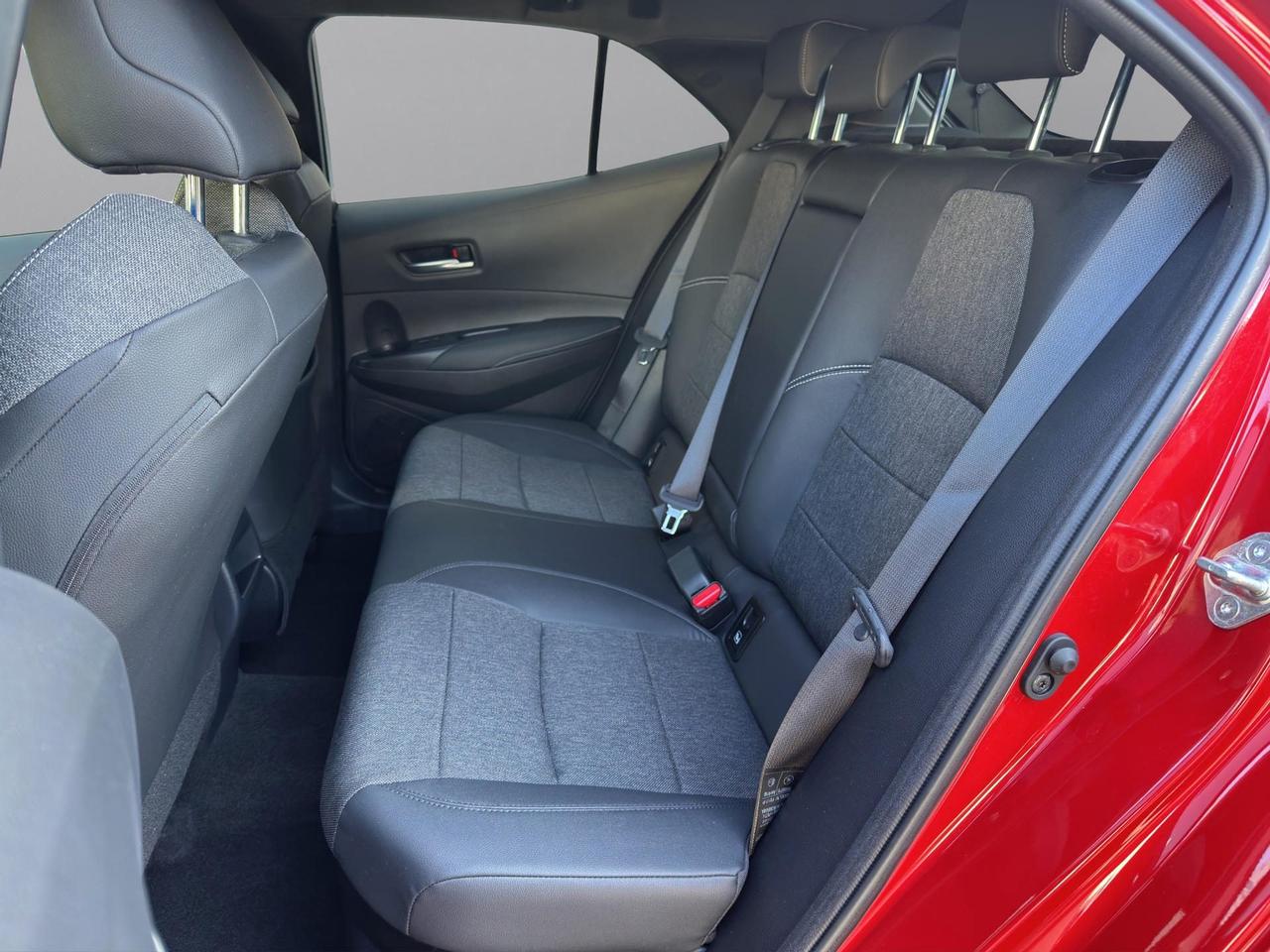 Toyota Corolla 1.8h Style cvt