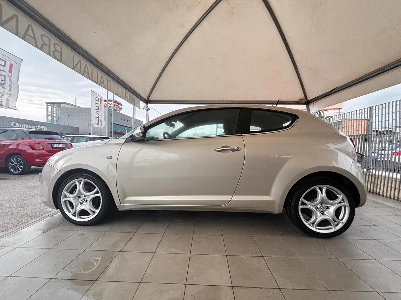 Alfa Romeo MiTo 1.3 JTDm 16V 90 CV Distinctive Sport Pack